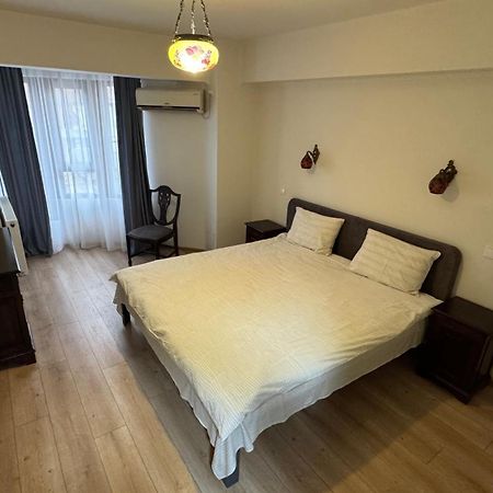 Hotel Majestic Iasi Bagian luar foto