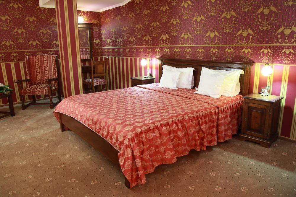 Hotel Majestic Iasi Ruang foto