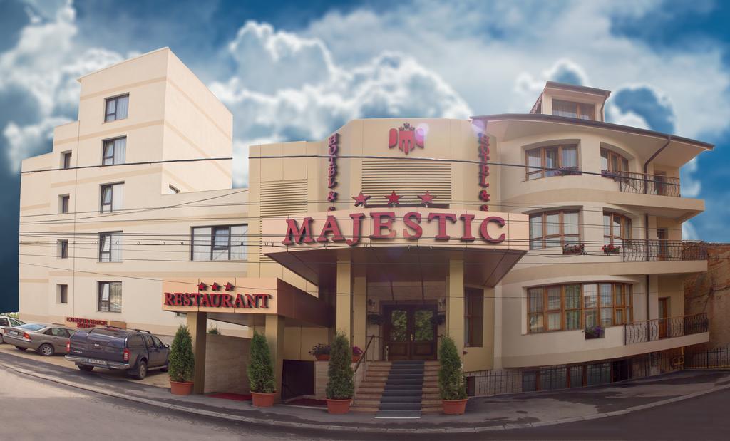 Hotel Majestic Iasi Bagian luar foto