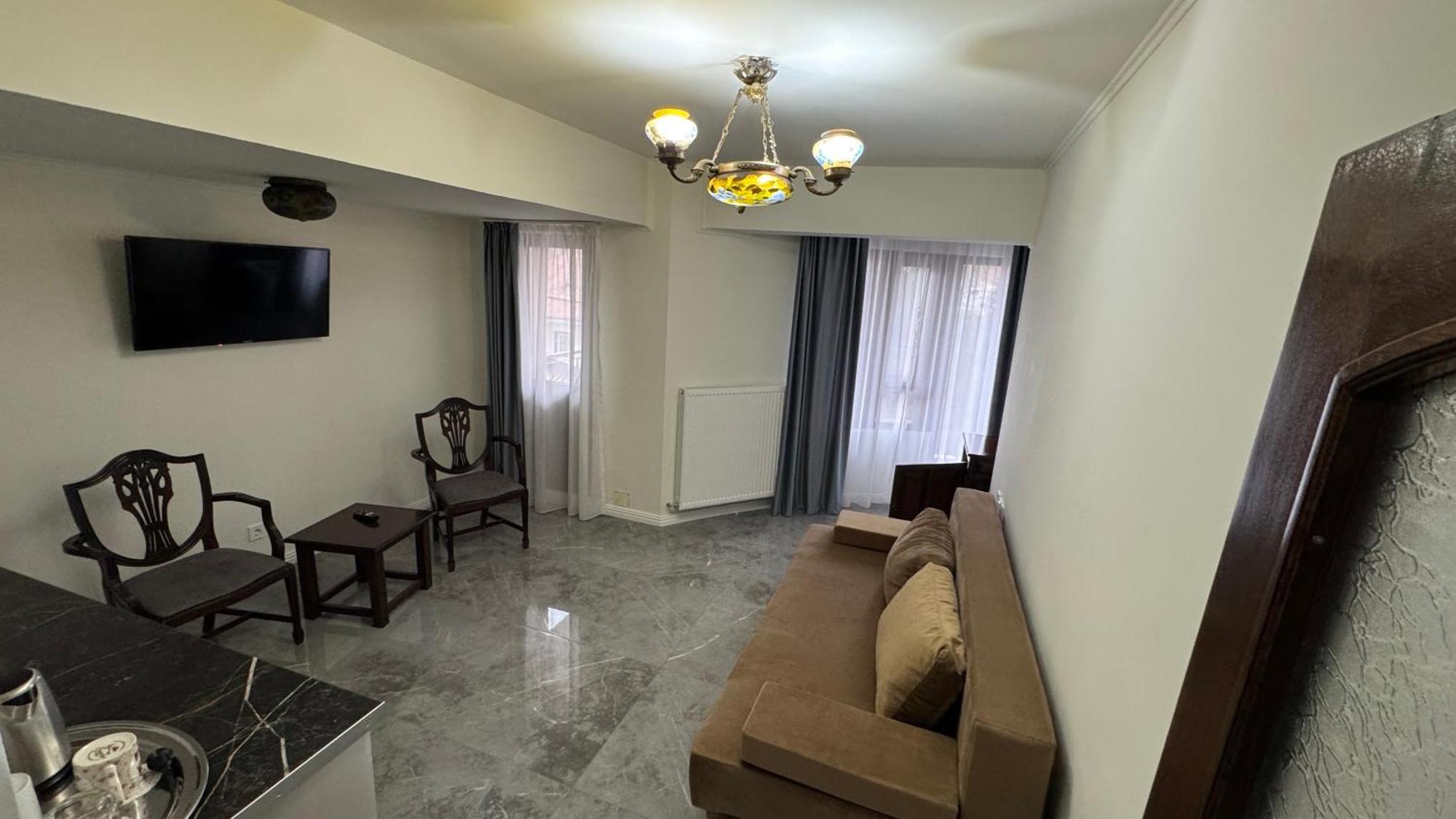 Hotel Majestic Iasi Bagian luar foto