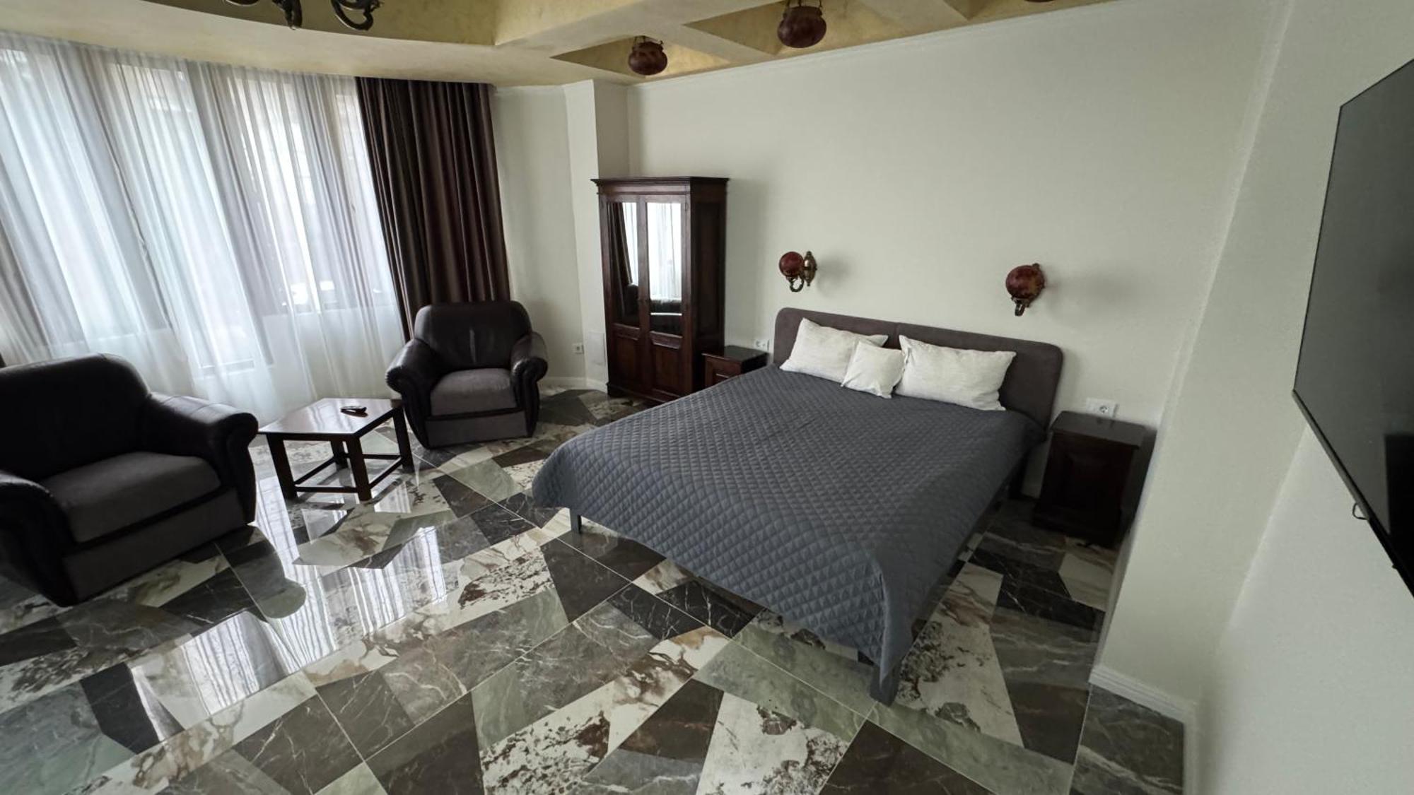 Hotel Majestic Iasi Bagian luar foto
